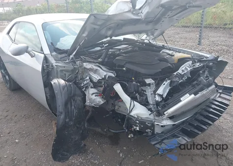 2021 Dodge Challenger Sxt Awd из США, поврежденный, VIN 2C3CDZGG1MH560981